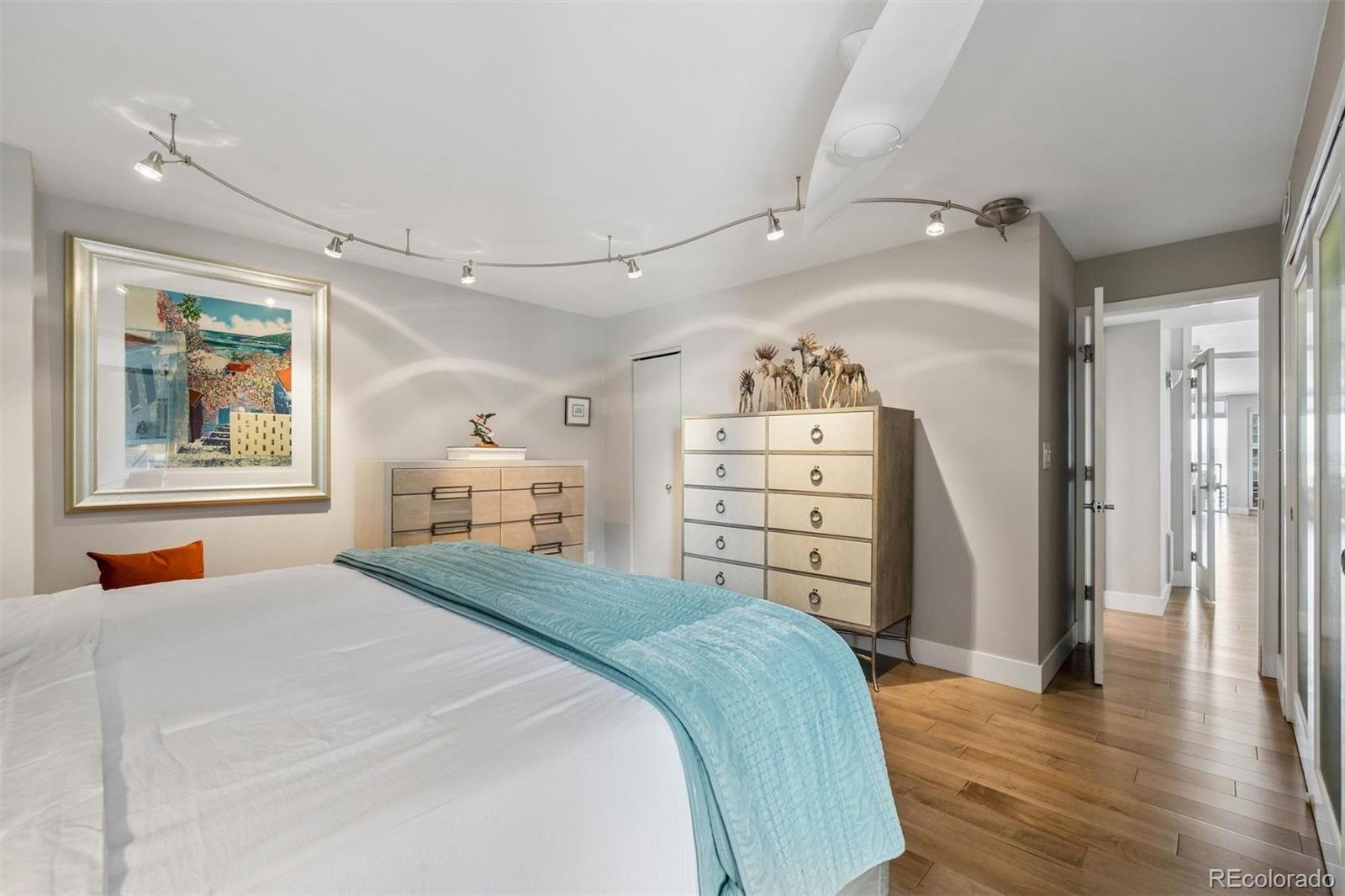 MLS Image #23 for 1777  larimer street,denver, Colorado