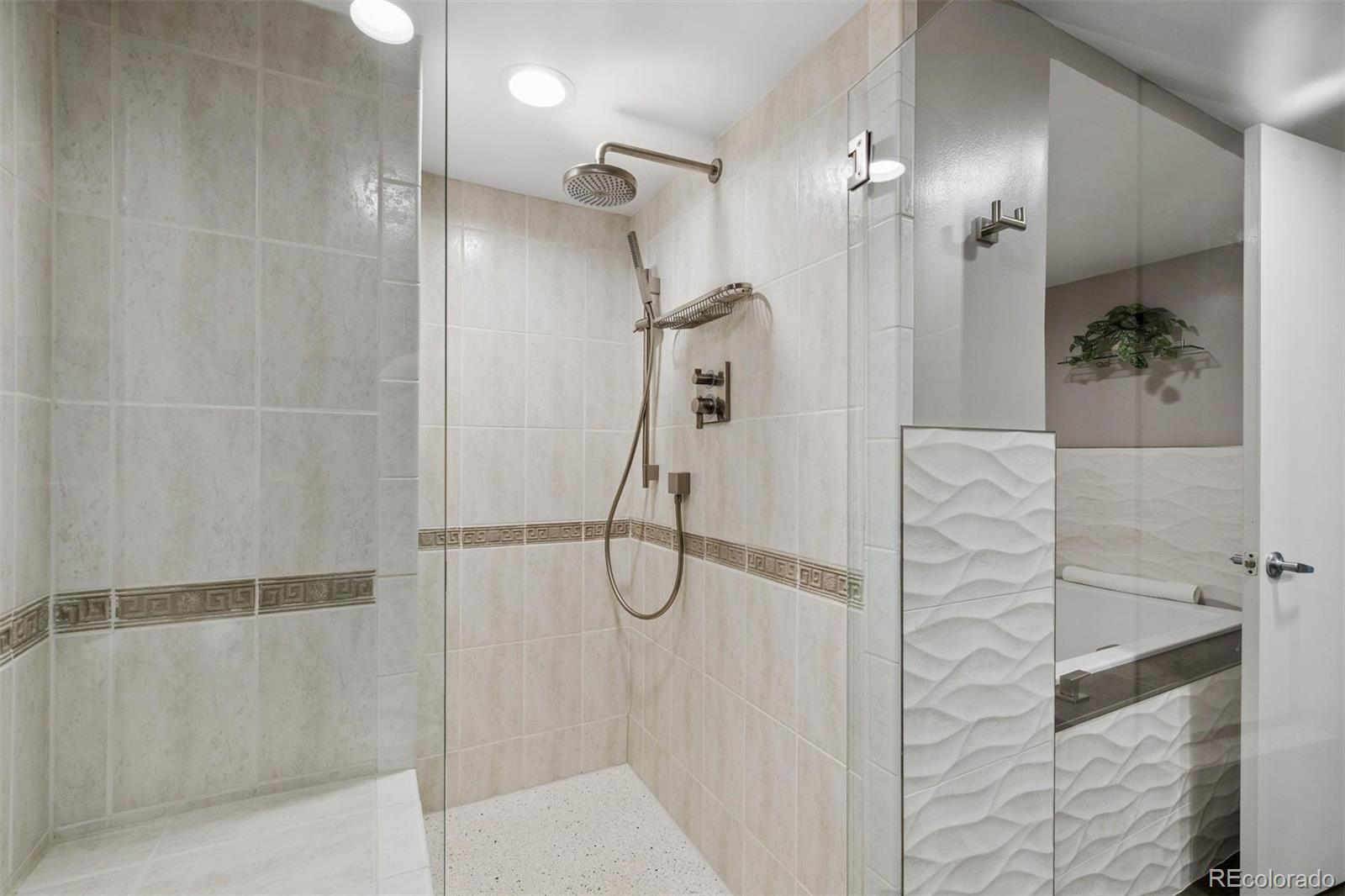 MLS Image #28 for 1777  larimer street,denver, Colorado
