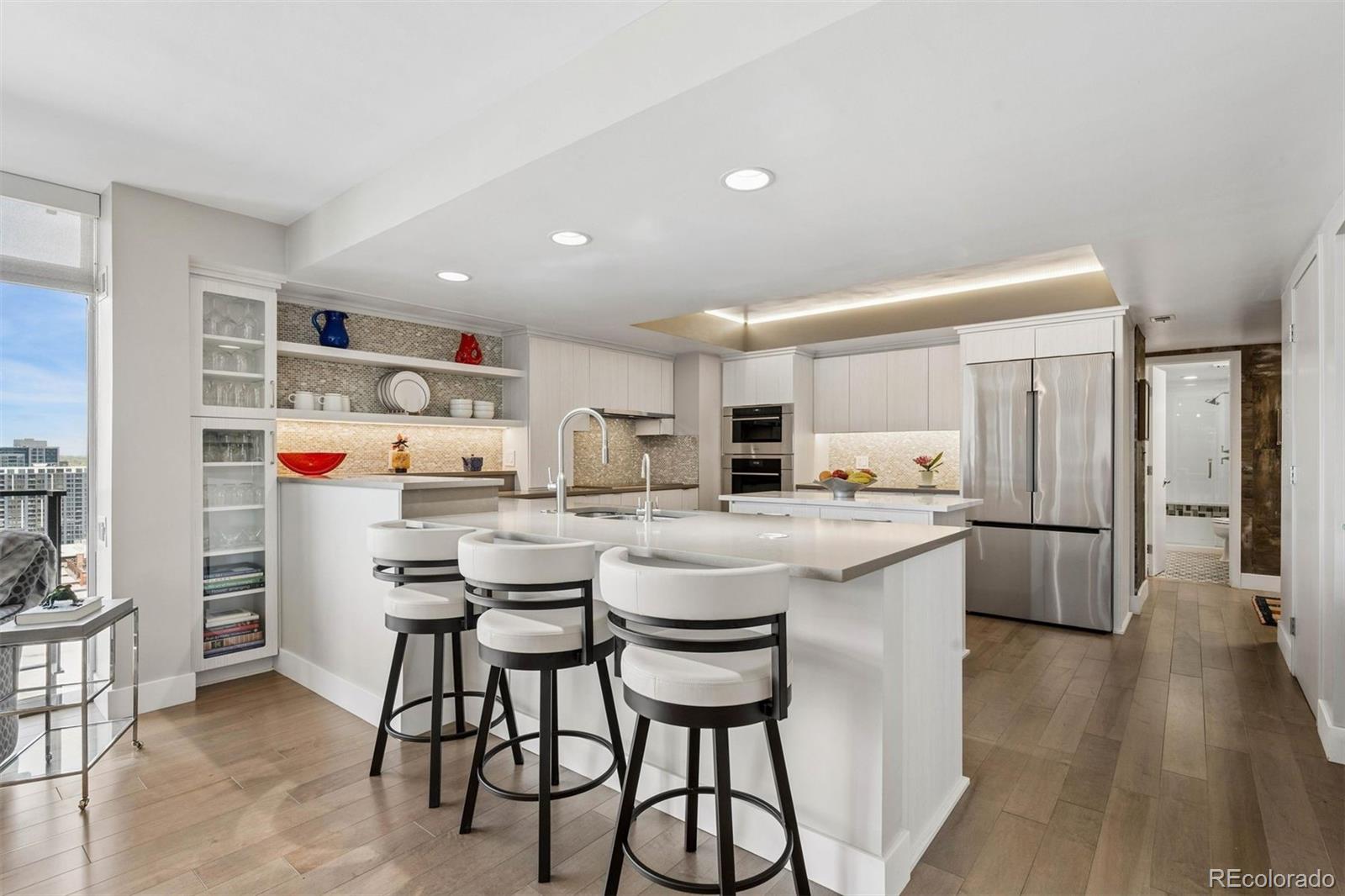 MLS Image #5 for 1777  larimer street,denver, Colorado