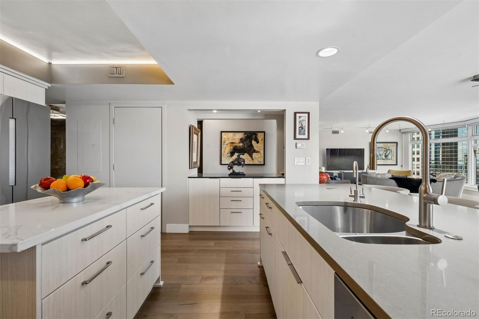 MLS Image #9 for 1777  larimer street,denver, Colorado