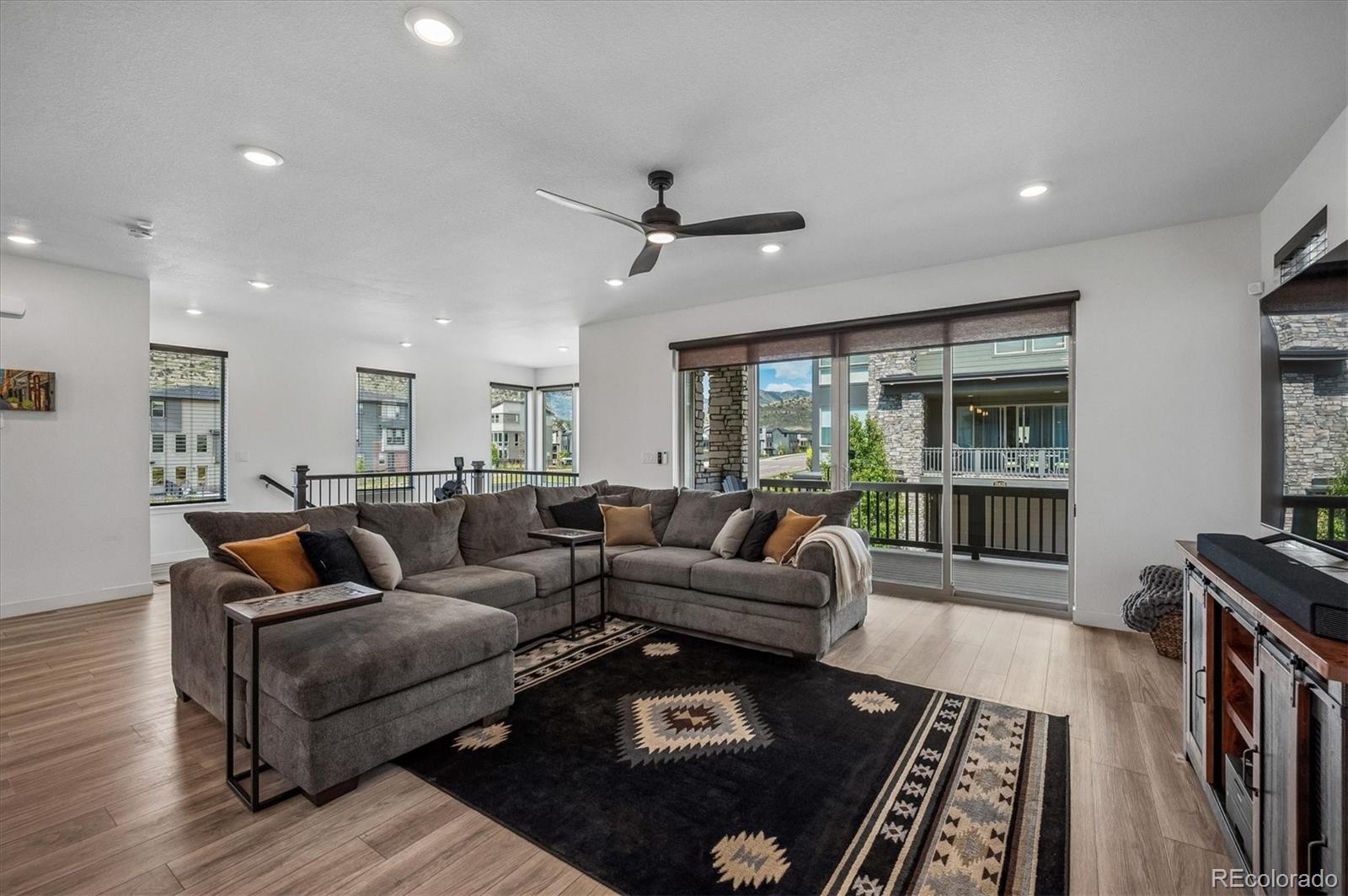 MLS Image #9 for 15636 w floyd drive,morrison, Colorado