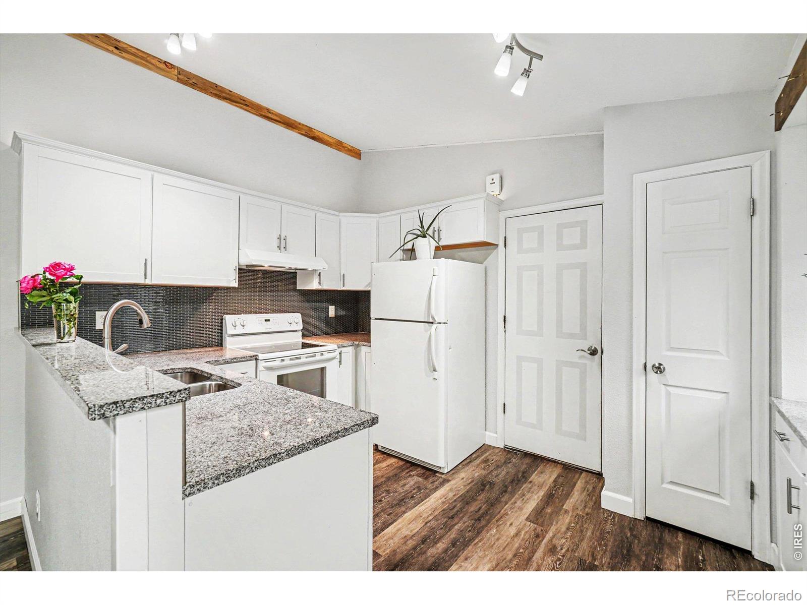 MLS Image #6 for 1404  willow drive,berthoud, Colorado