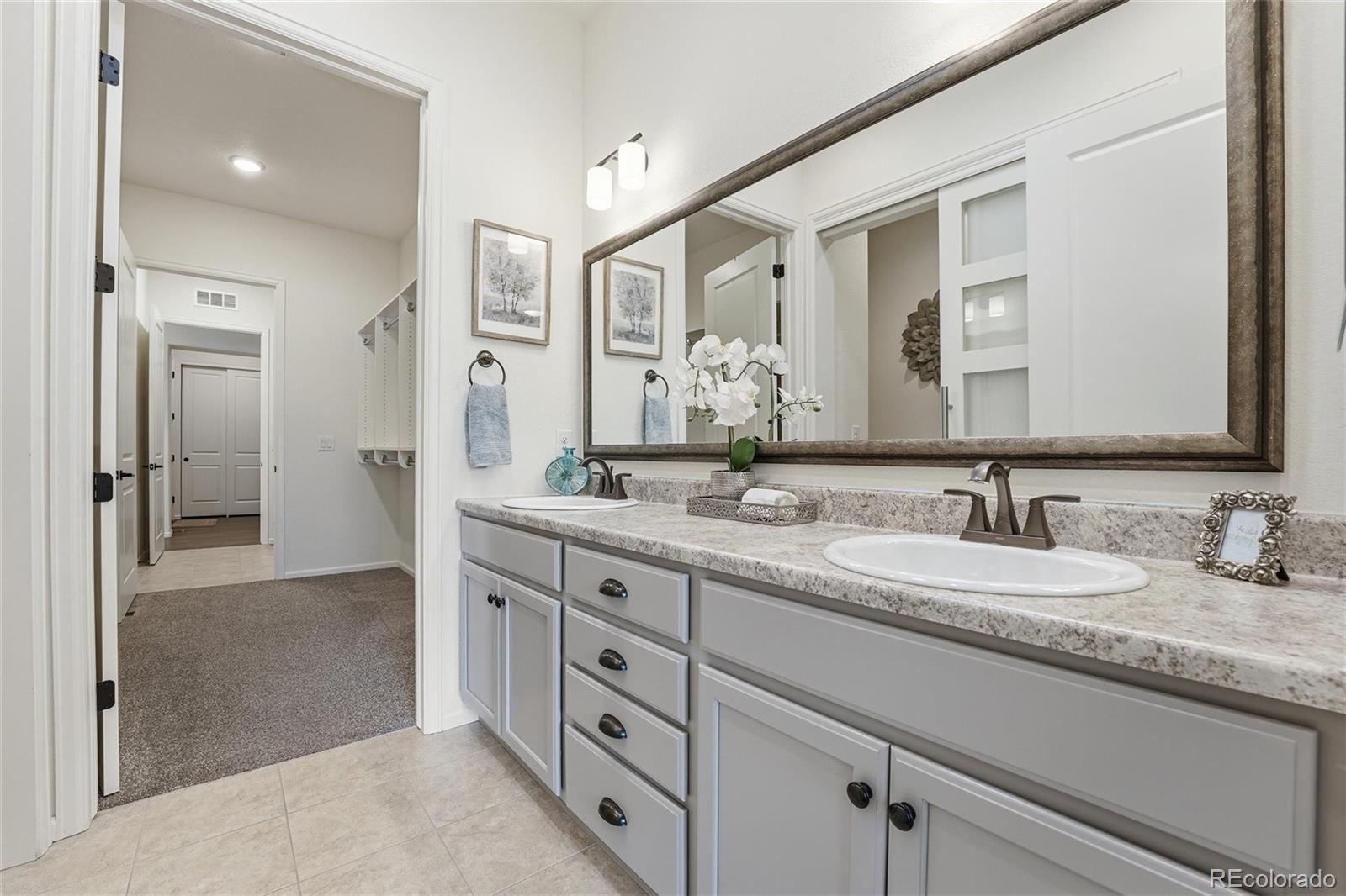 MLS Image #17 for 6907 w jewell drive,lakewood, Colorado