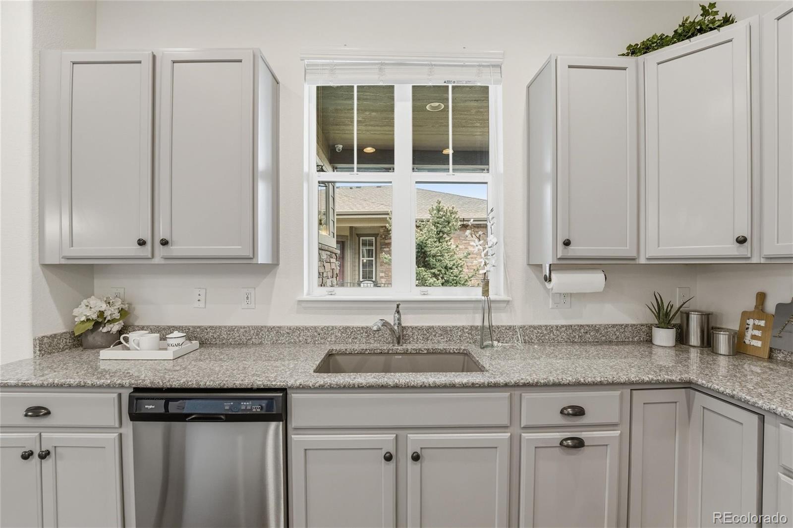 MLS Image #8 for 6907 w jewell drive,lakewood, Colorado