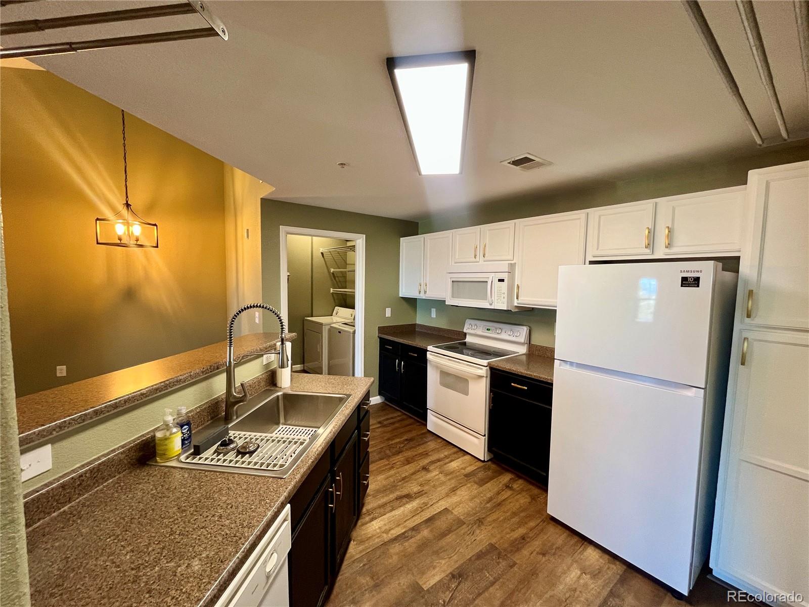 MLS Image #2 for 5694 n gibralter way,aurora, Colorado