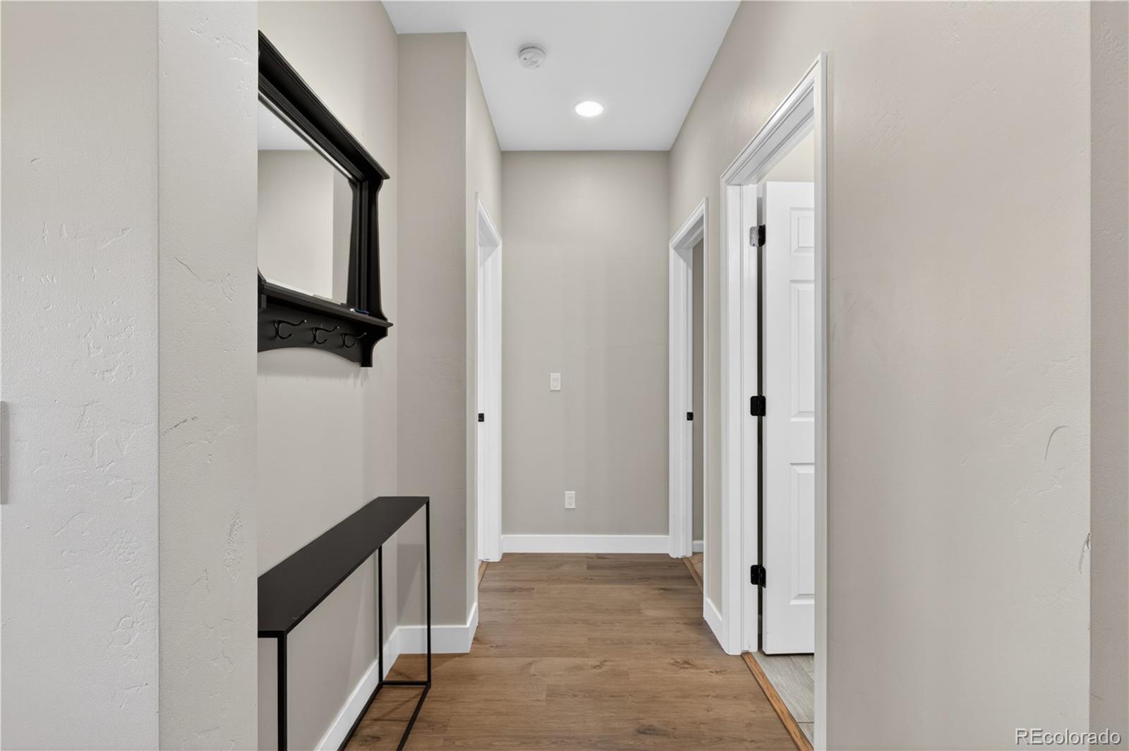 MLS Image #13 for 233  roan court,silt, Colorado