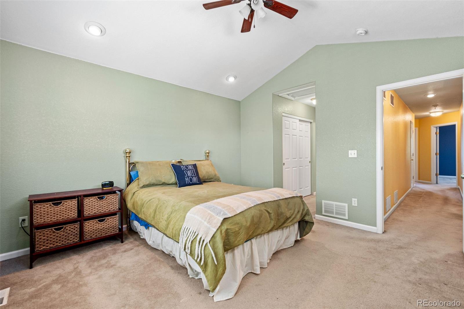 MLS Image #15 for 15555 e 40th avenue,denver, Colorado