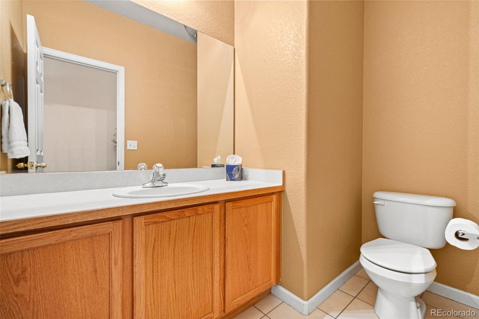 MLS Image #5 for 15555 e 40th avenue,denver, Colorado