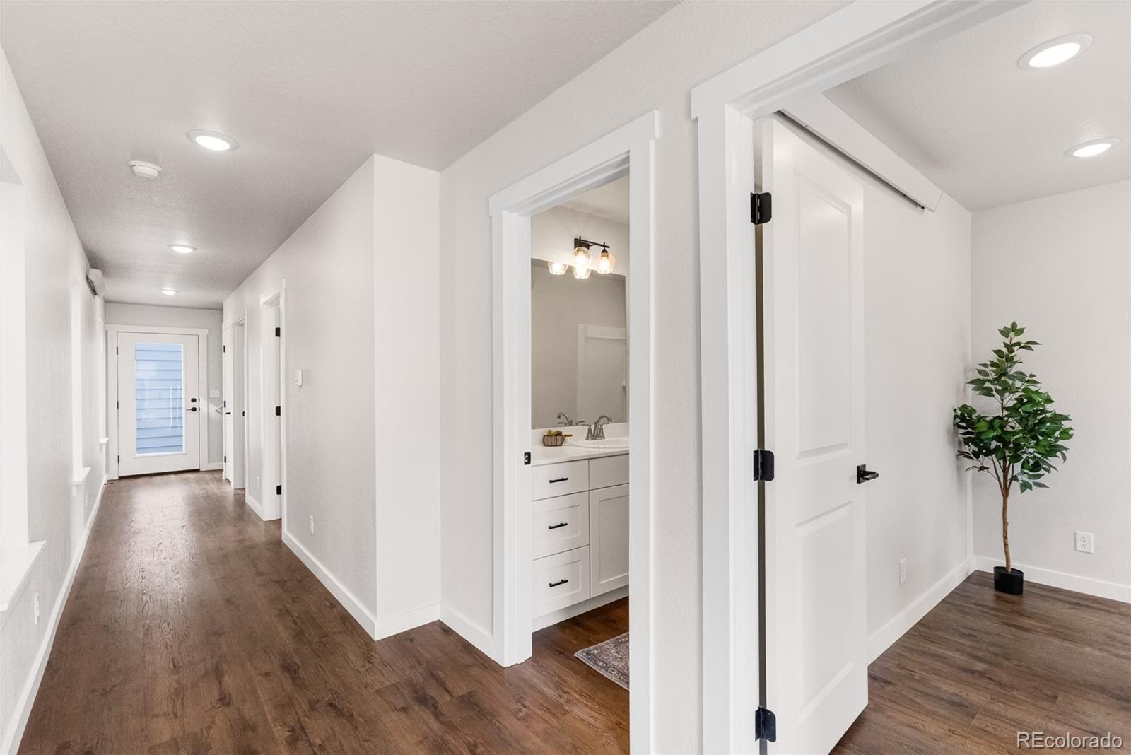 MLS Image #14 for 585 n railroad street,buena vista, Colorado