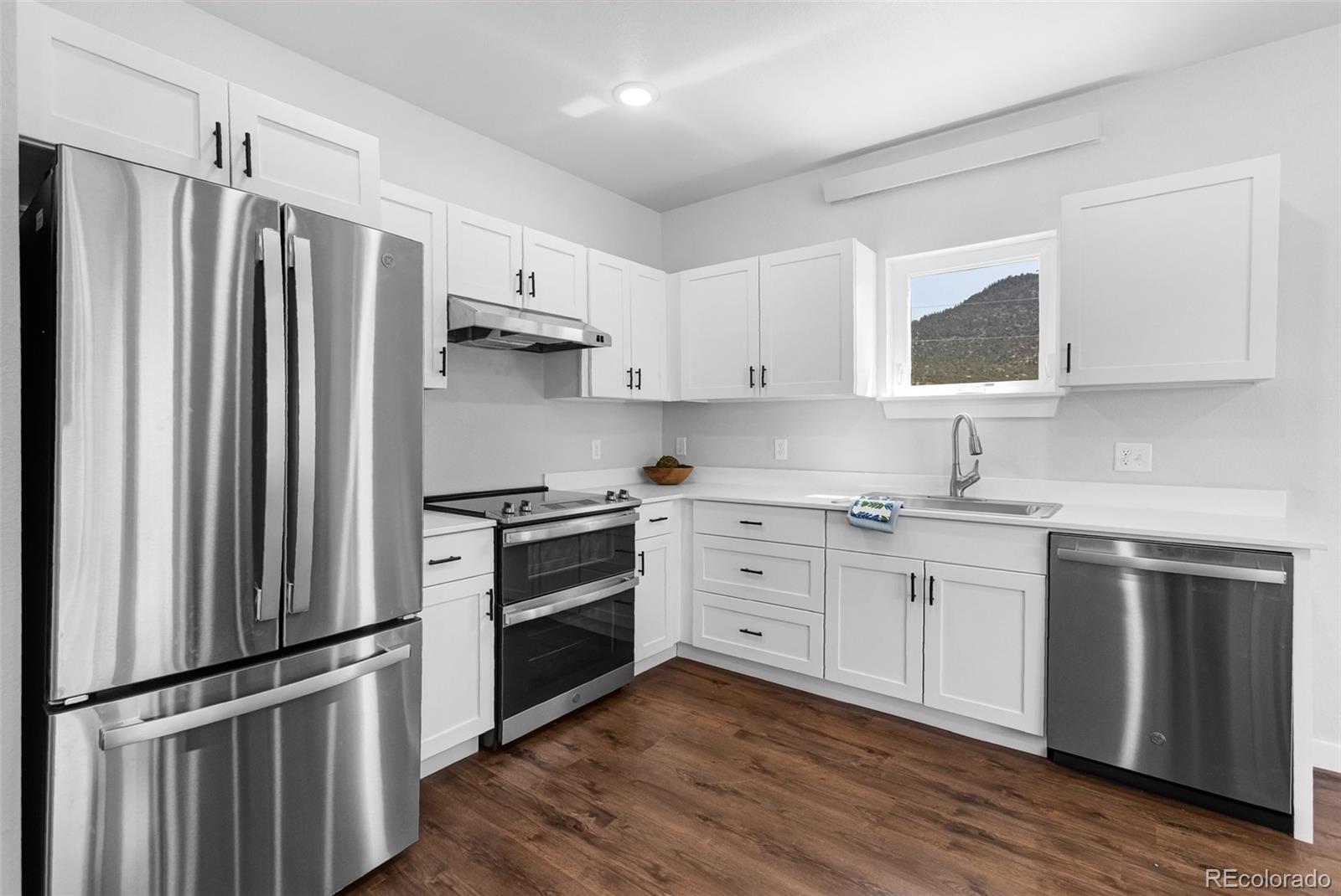 MLS Image #5 for 585 n railroad street,buena vista, Colorado