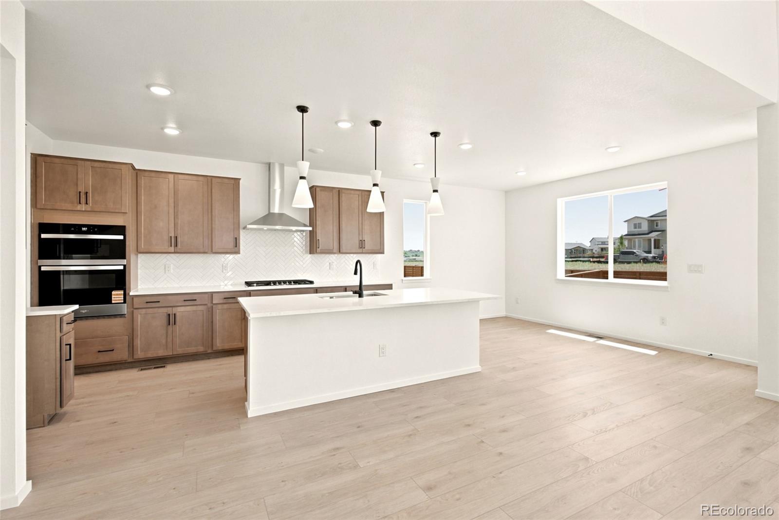 MLS Image #10 for 6736  utica avenue,longmont, Colorado