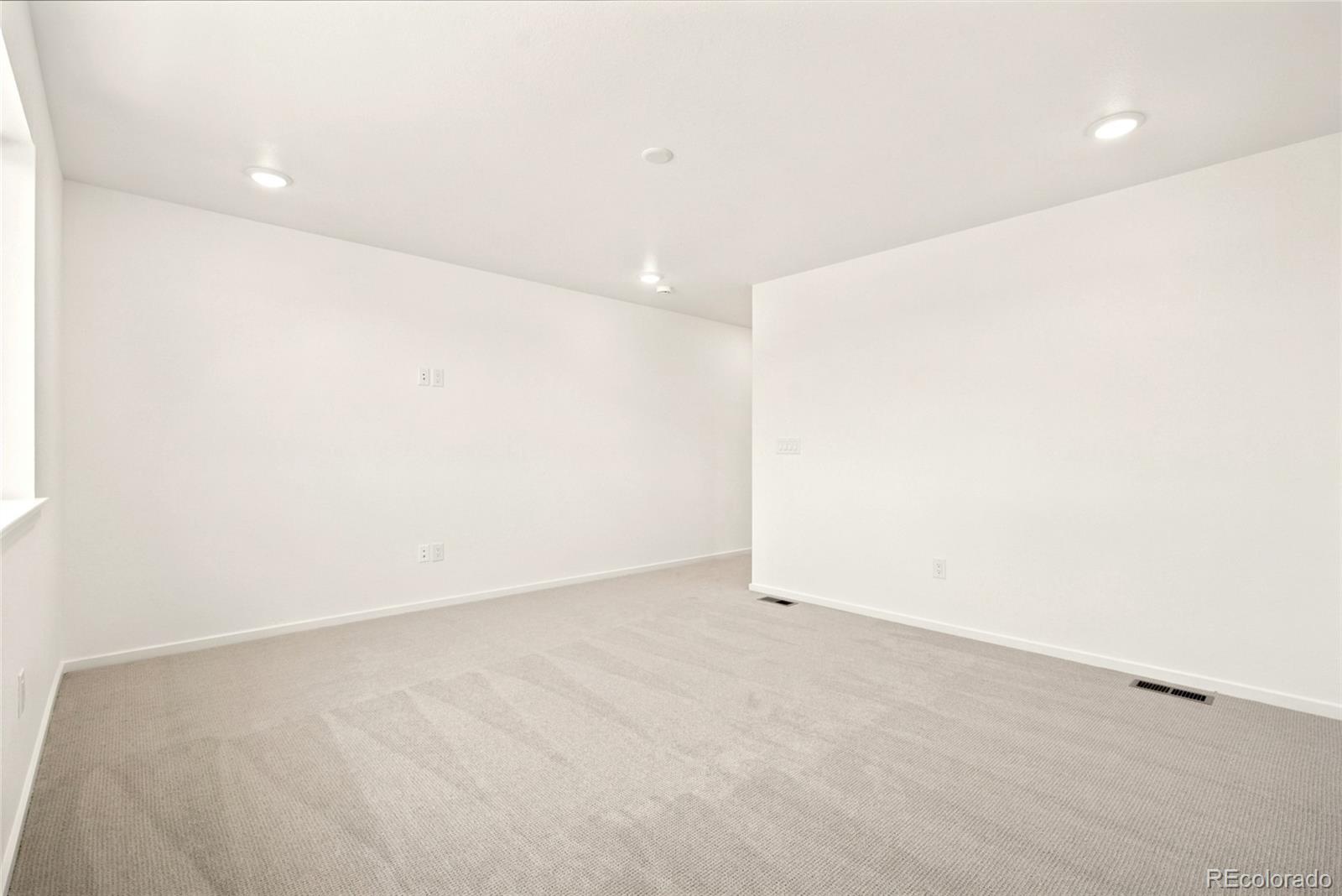 MLS Image #23 for 6736  utica avenue,longmont, Colorado