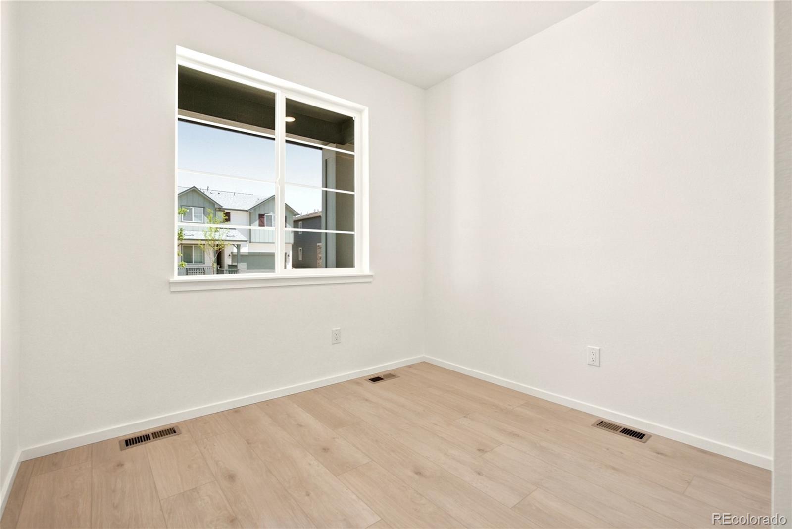 MLS Image #3 for 6736  utica avenue,longmont, Colorado