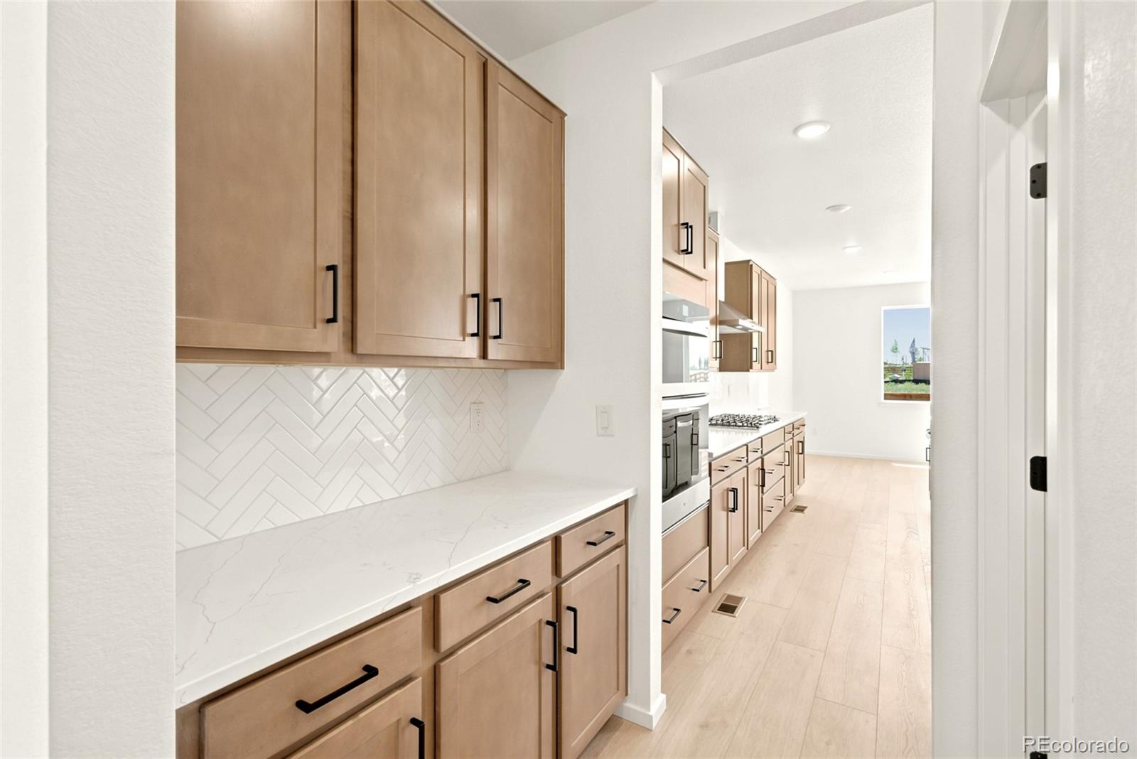 MLS Image #8 for 6736  utica avenue,longmont, Colorado
