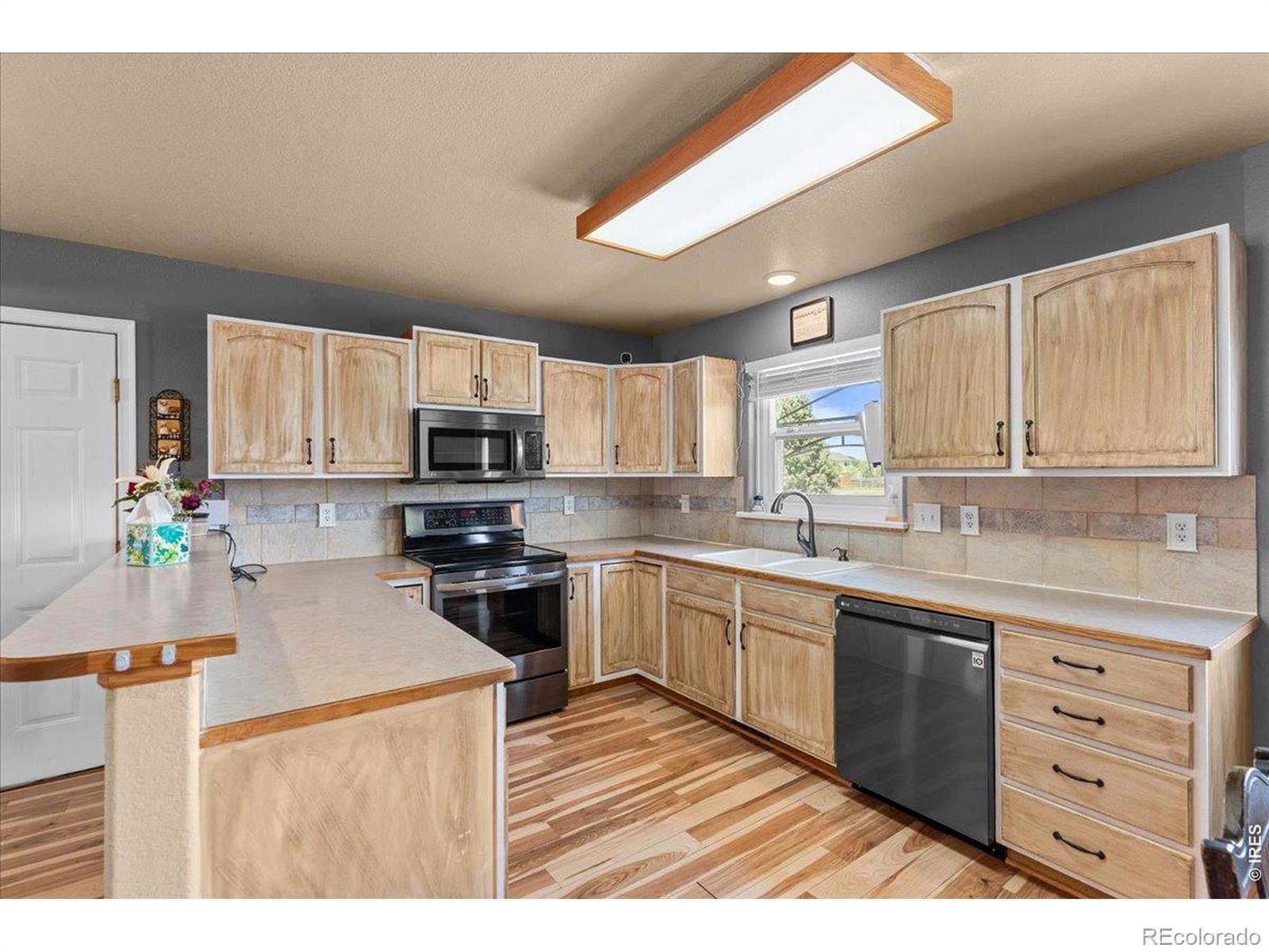 MLS Image #8 for 804  7th street,pierce, Colorado