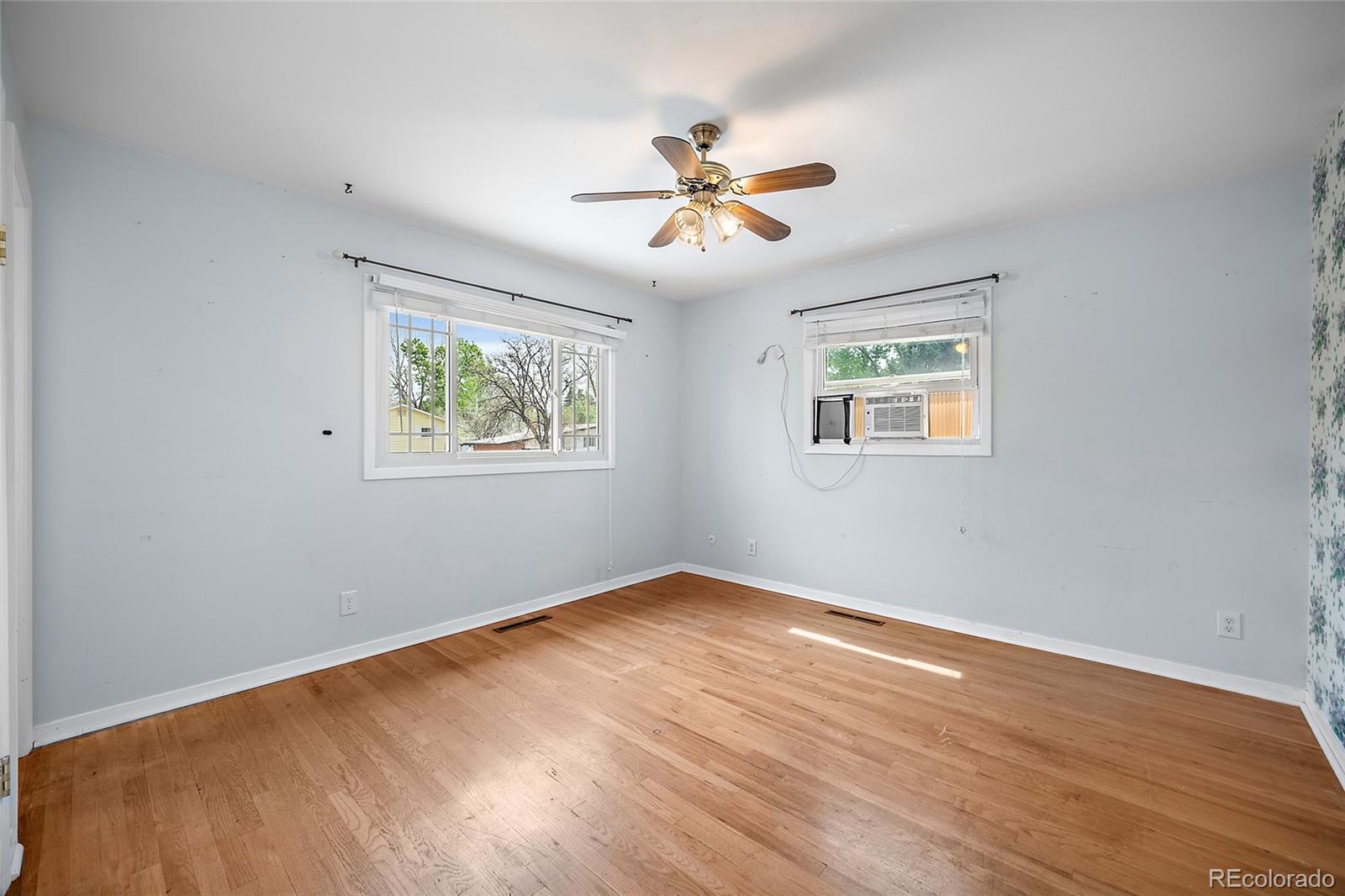 MLS Image #16 for 2028  collier avenue,colorado springs, Colorado