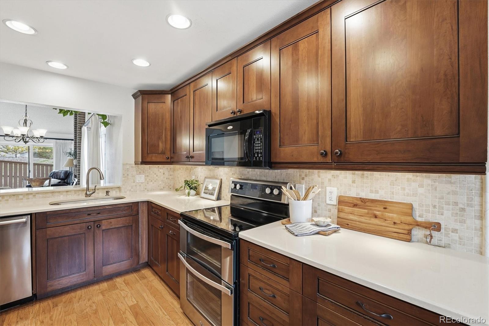 MLS Image #3 for 1304  briar circle,highlands ranch, Colorado