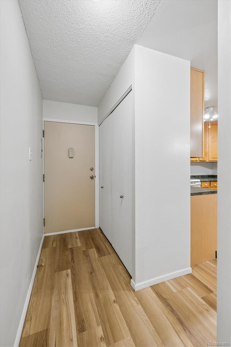 MLS Image #13 for 675 s alton way,denver, Colorado