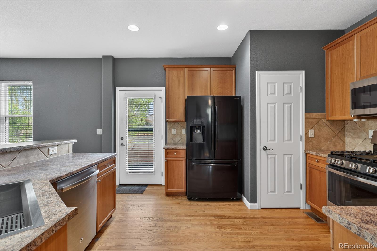 MLS Image #10 for 1340 s duquesne circle,aurora, Colorado