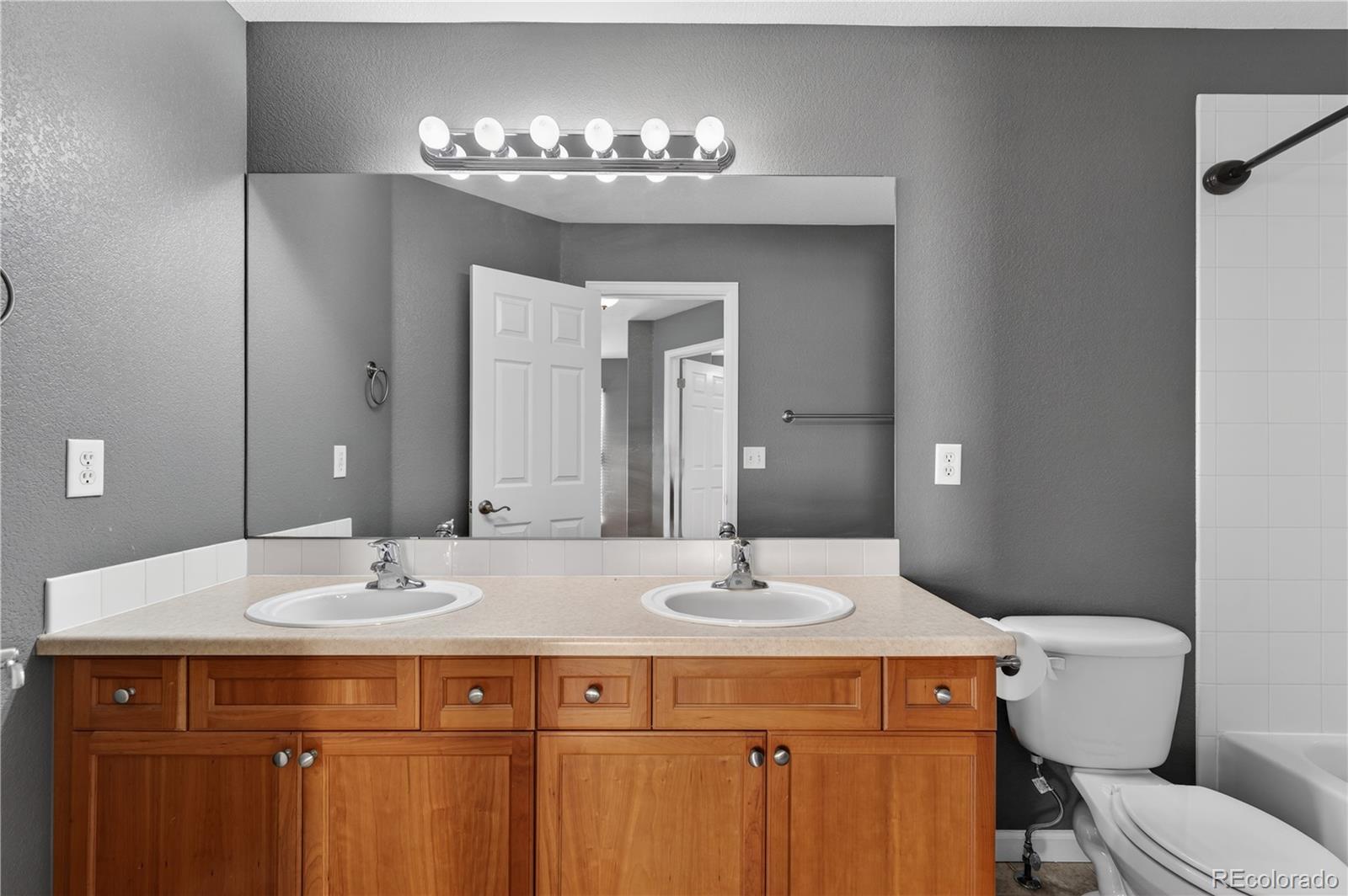 MLS Image #28 for 1340 s duquesne circle,aurora, Colorado