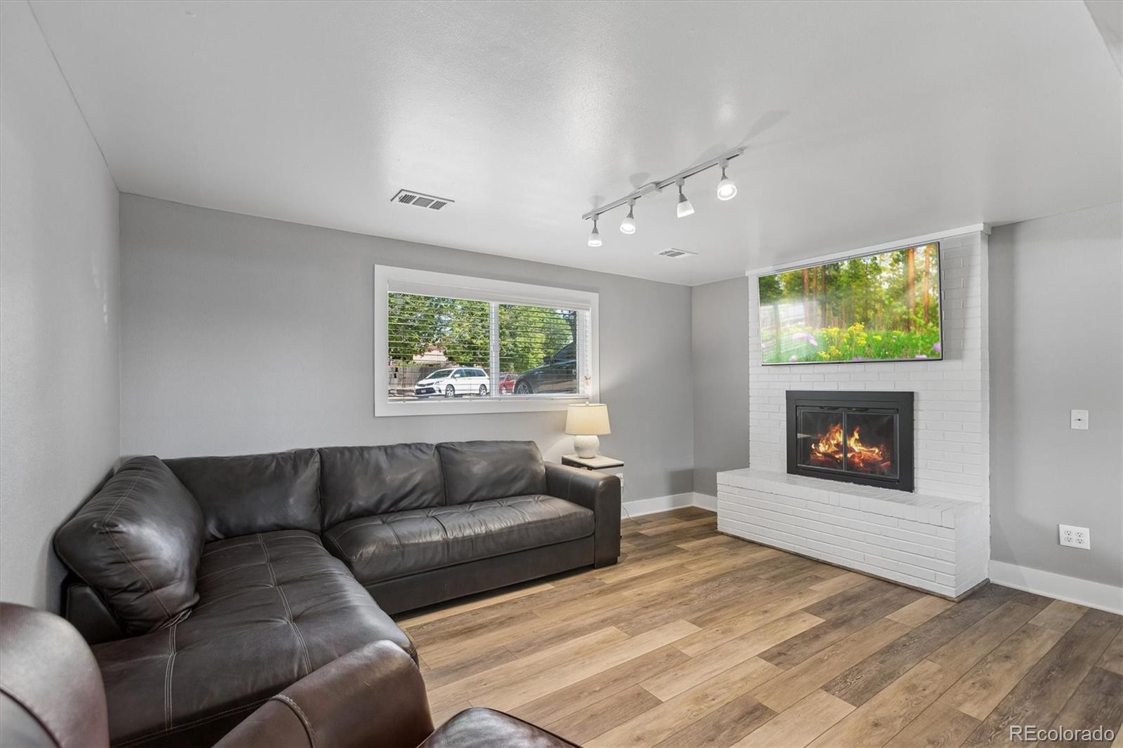MLS Image #15 for 12826 e nevada circle,aurora, Colorado