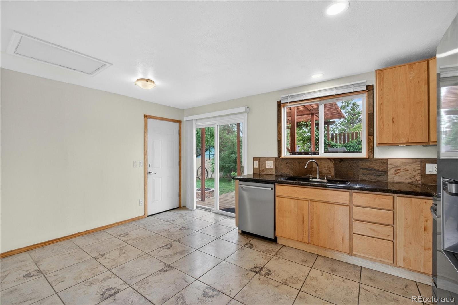 MLS Image #8 for 1313 s zeno street,aurora, Colorado