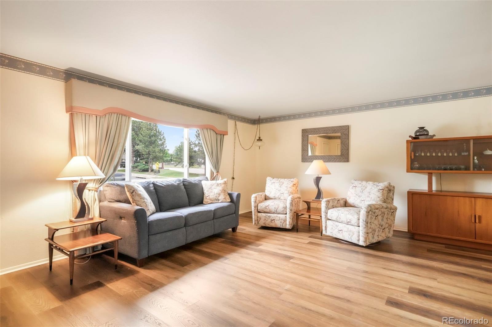 MLS Image #4 for 2330 n circle drive,colorado springs, Colorado
