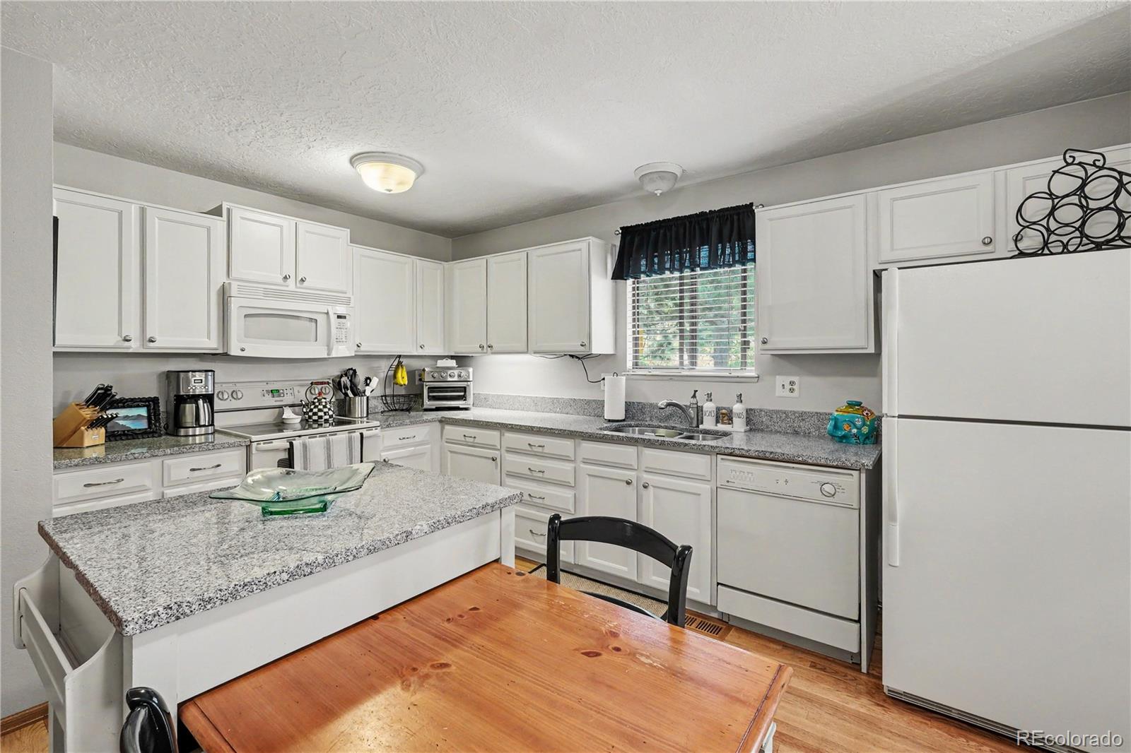 MLS Image #7 for 717  shipman mountain court,windsor, Colorado