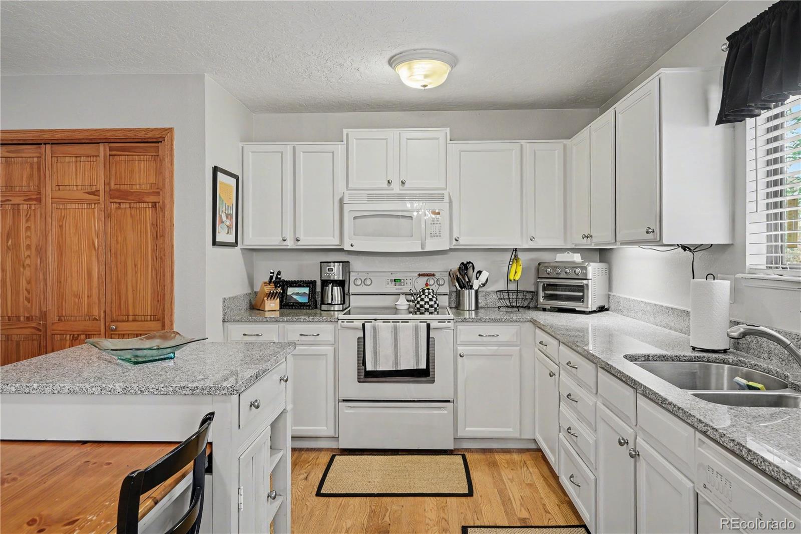 MLS Image #9 for 717  shipman mountain court,windsor, Colorado