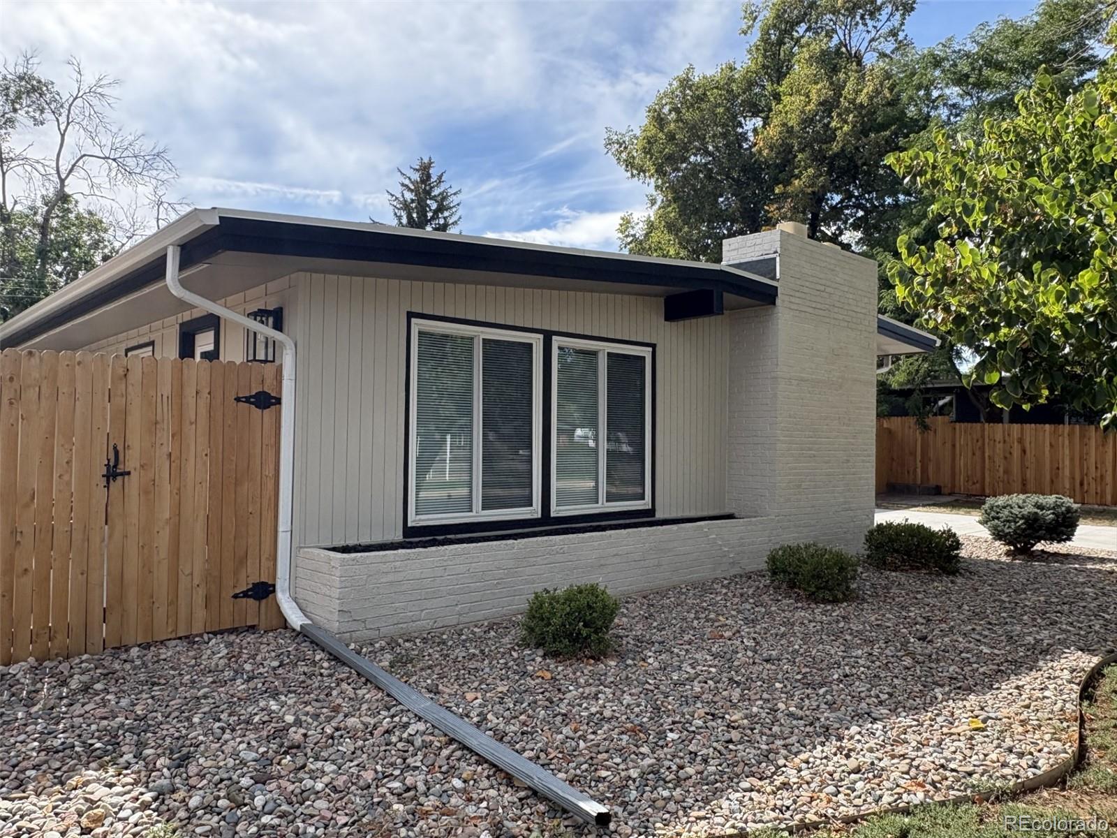 MLS Image #2 for 5944 s fairfield street,littleton, Colorado