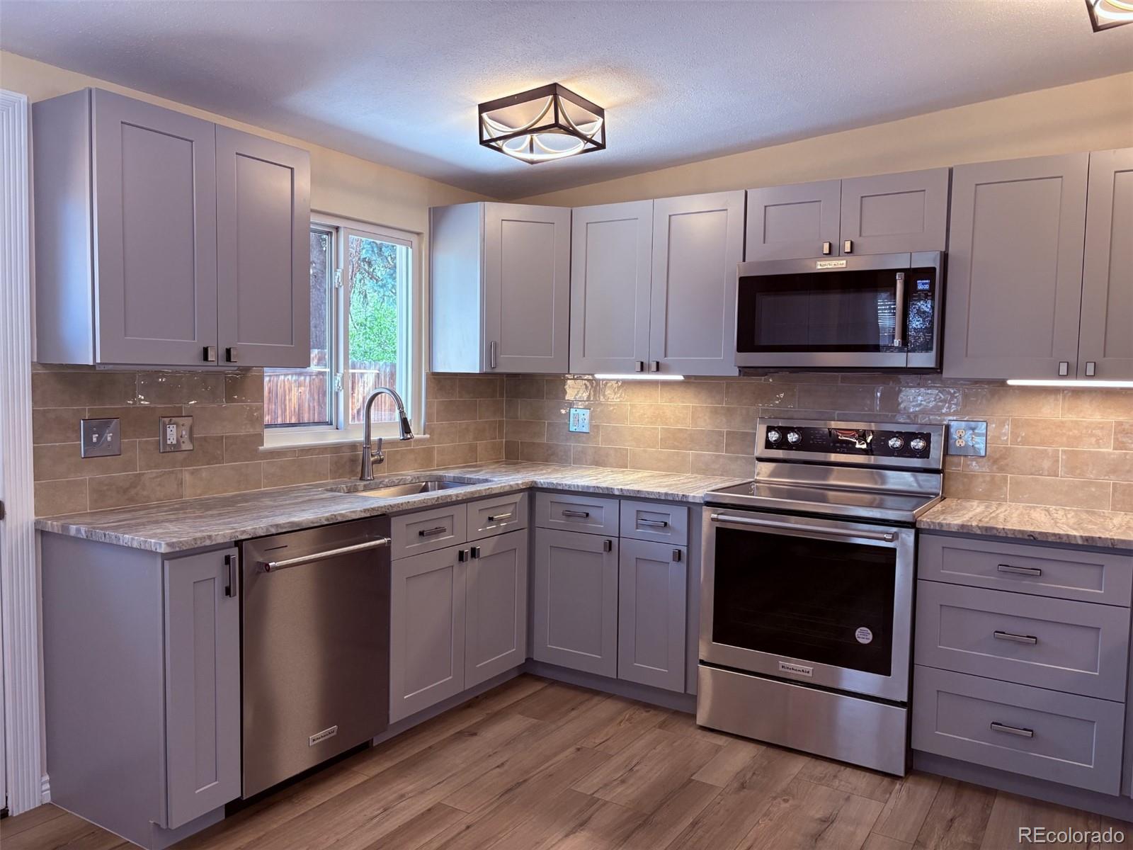 MLS Image #3 for 5944 s fairfield street,littleton, Colorado