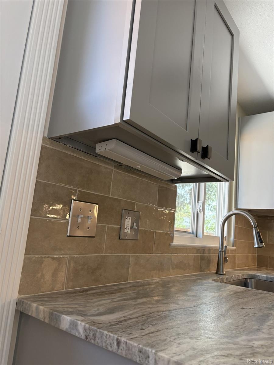 MLS Image #4 for 5944 s fairfield street,littleton, Colorado