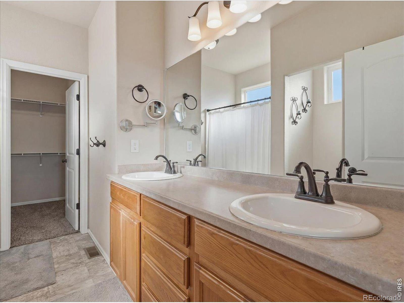MLS Image #11 for 4680  mountain sky court,johnstown, Colorado