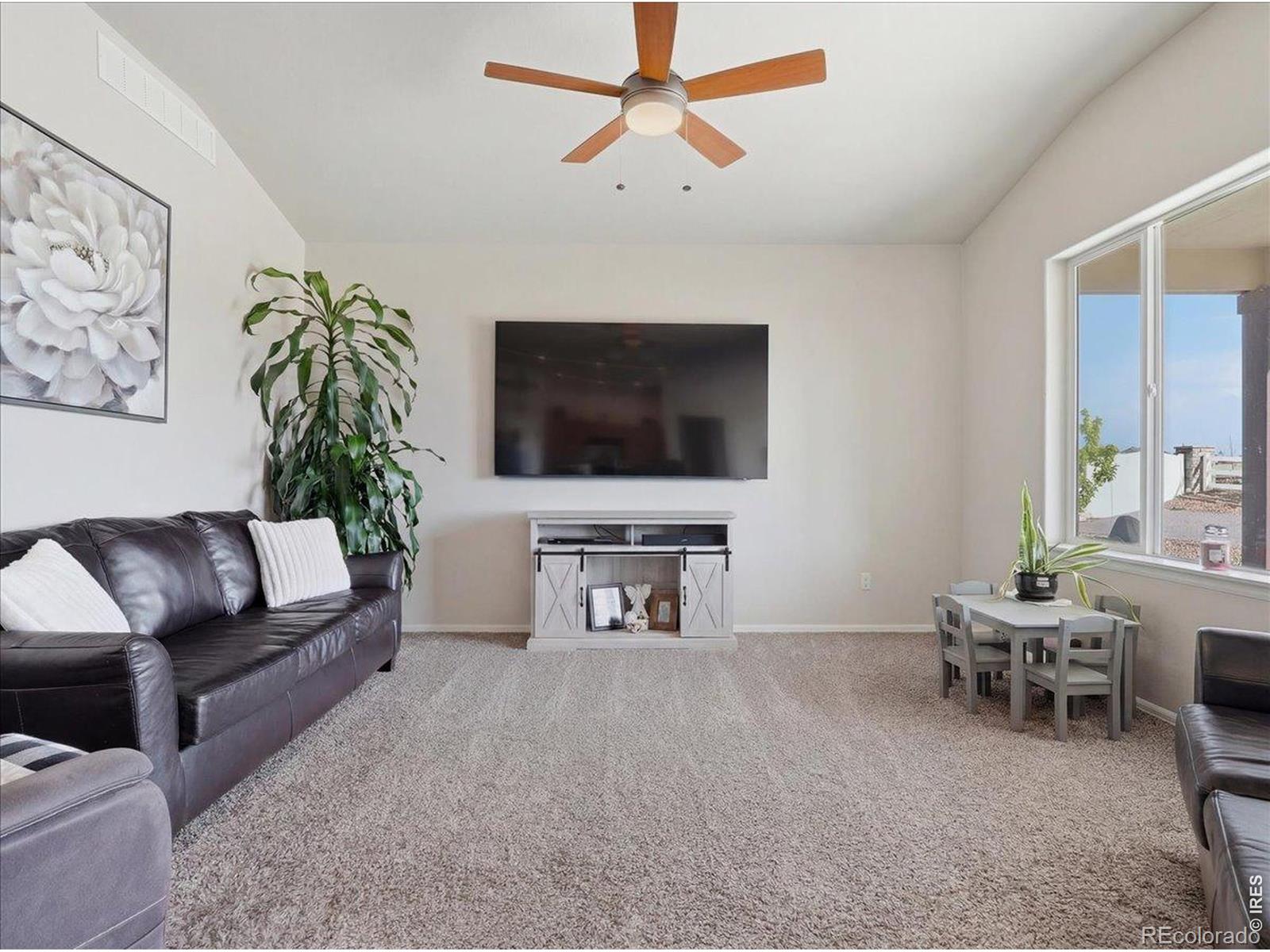 MLS Image #4 for 4680  mountain sky court,johnstown, Colorado