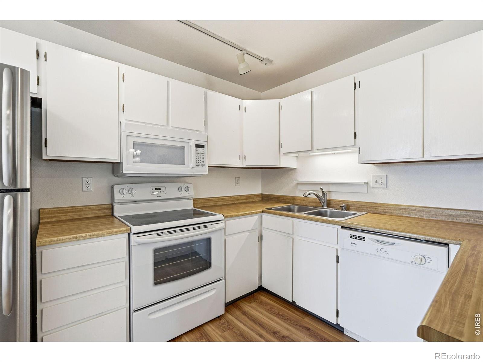 MLS Image #11 for 1514  seneca circle,lafayette, Colorado