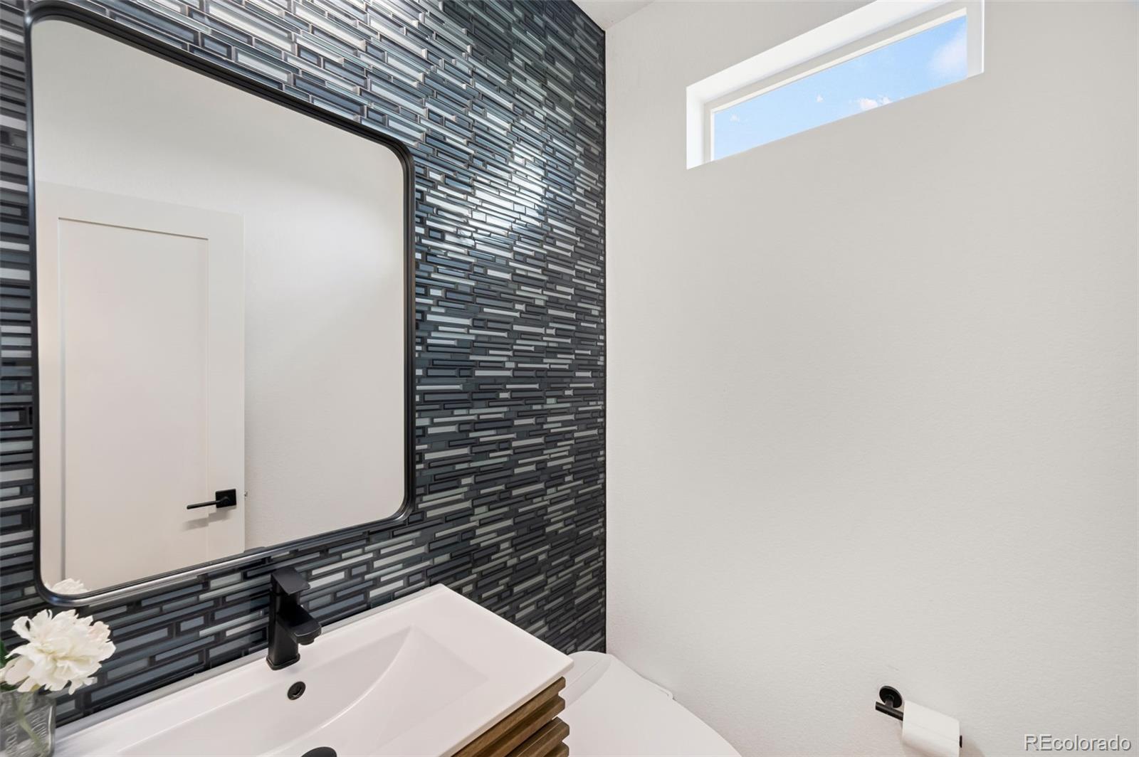 MLS Image #14 for 16103 e 111th drive,commerce city, Colorado