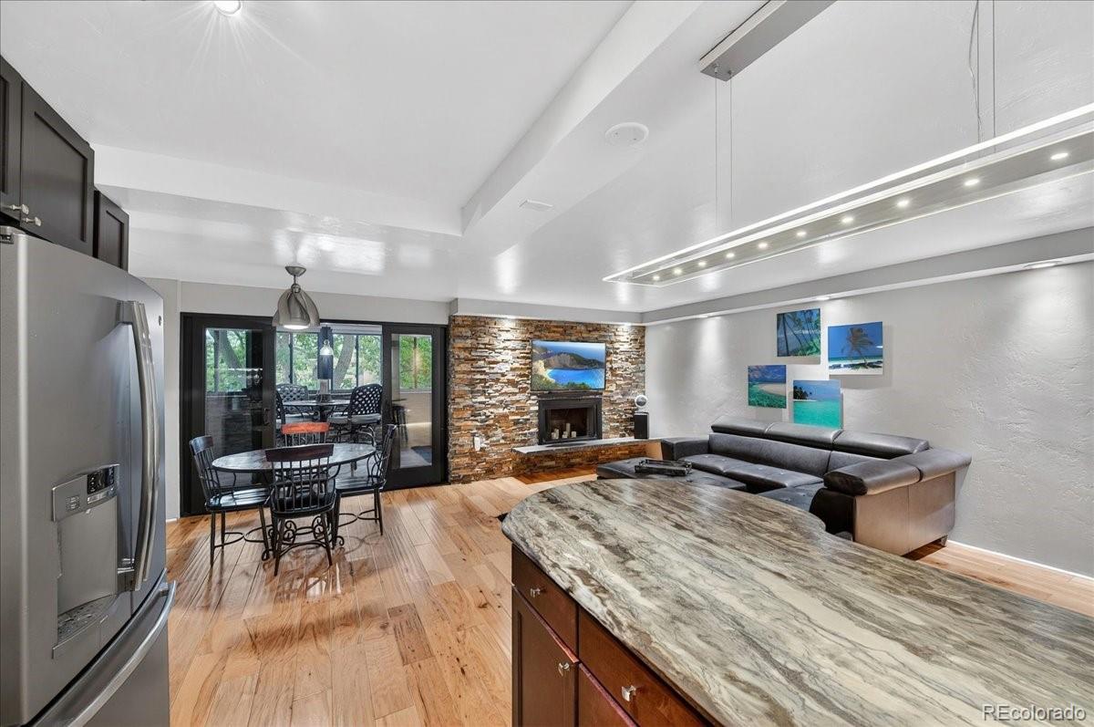 MLS Image #11 for 2  adams street,denver, Colorado