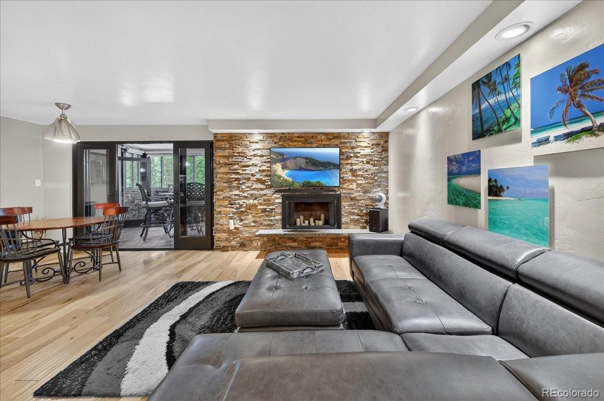 MLS Image #13 for 2  adams street,denver, Colorado