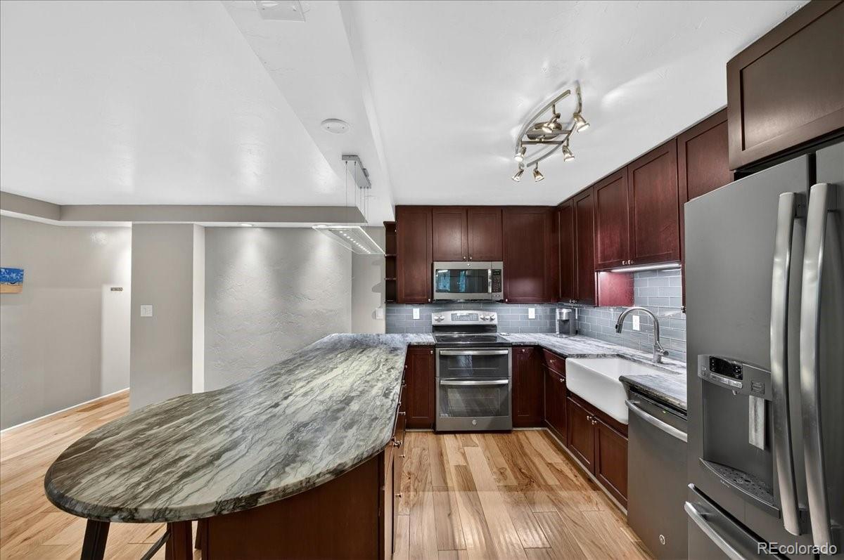 MLS Image #7 for 2  adams street,denver, Colorado
