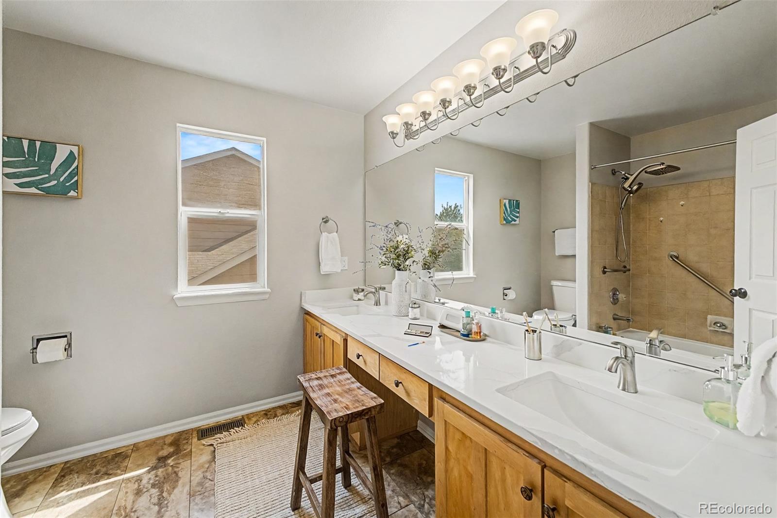 MLS Image #17 for 3737 s lisbon way,aurora, Colorado