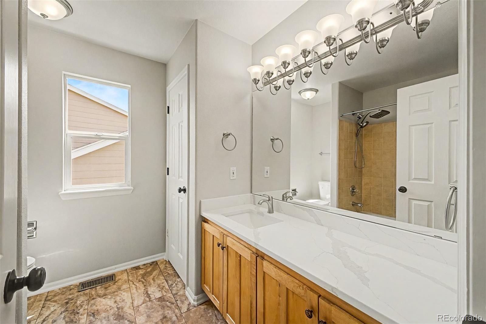 MLS Image #24 for 3737 s lisbon way,aurora, Colorado