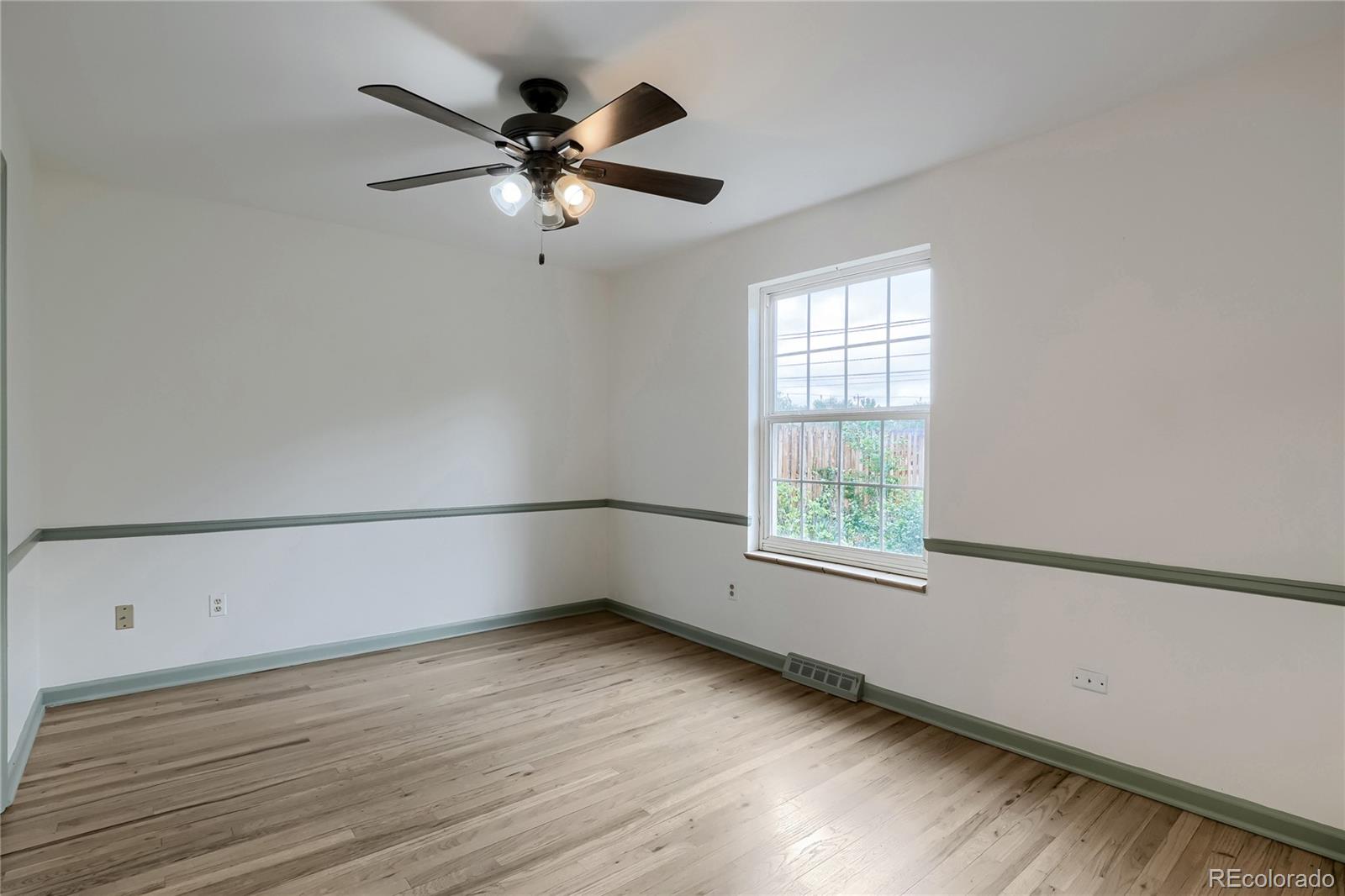 MLS Image #6 for 3320 s locust street,denver, Colorado
