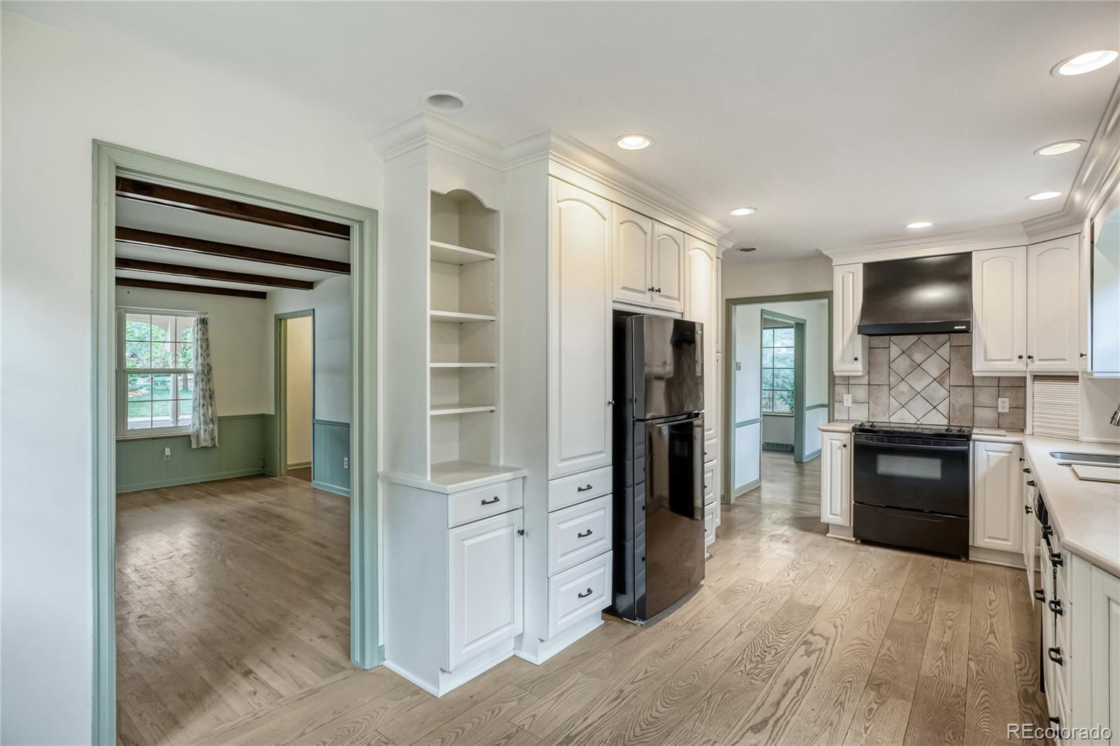 MLS Image #8 for 3320 s locust street,denver, Colorado