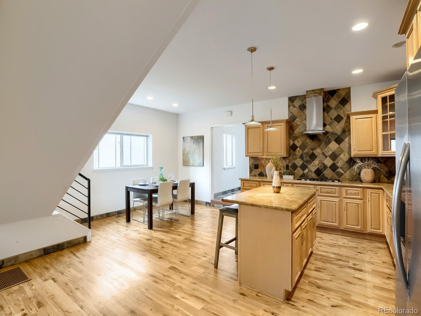 MLS Image #10 for 2250 n washington street,denver, Colorado