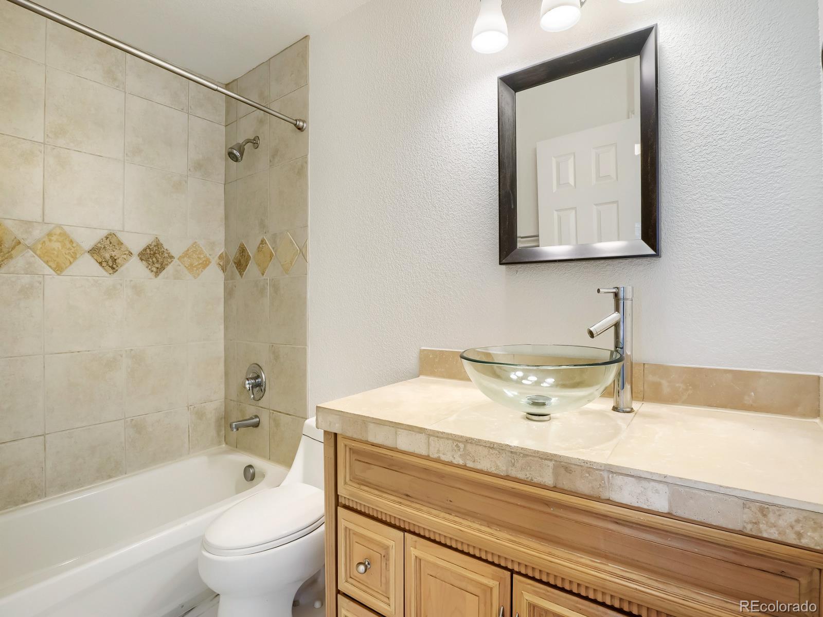 MLS Image #20 for 2250 n washington street,denver, Colorado
