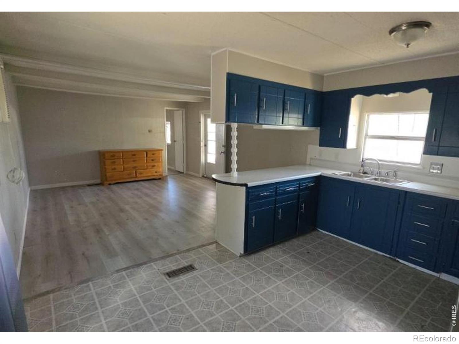 MLS Image #5 for 9025  mandel street,denver, Colorado
