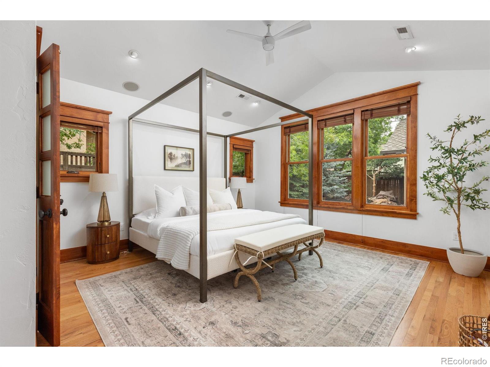 MLS Image #14 for 943  10th street,boulder, Colorado