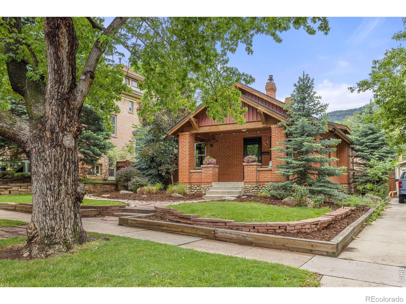 MLS Image #3 for 943  10th street,boulder, Colorado