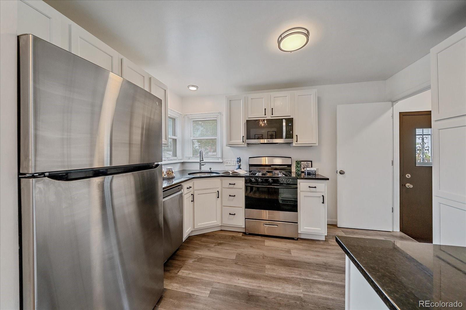 MLS Image #11 for 2357  nome street,aurora, Colorado
