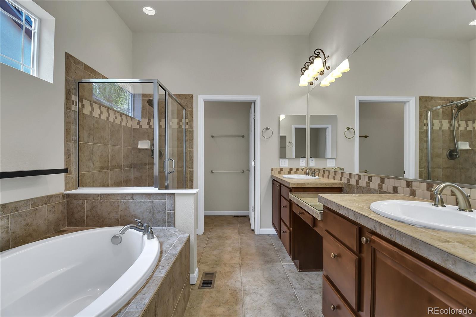 MLS Image #20 for 4000  centennial drive,broomfield, Colorado